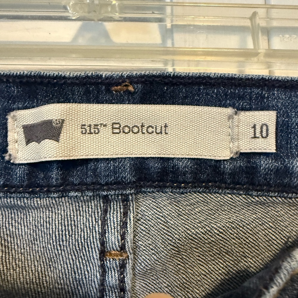 Women's boot cut Blue Jeans by Levi - Picture 2 of 4